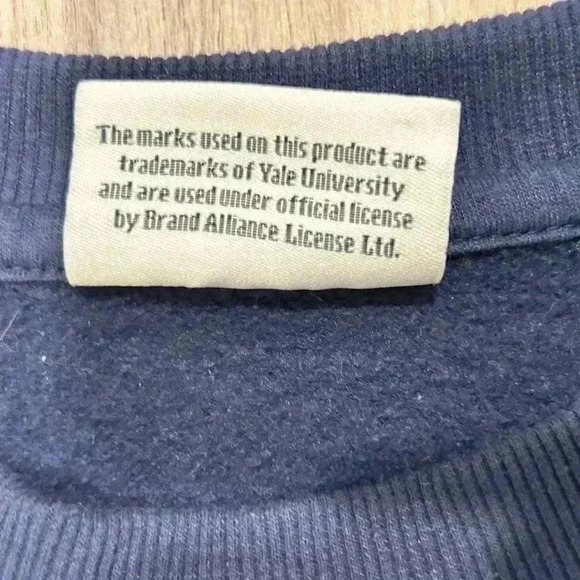 Vintage Yale University Blue White Sweatshirt Pullover Crewneck Men’s Size XS - Picture 3 of 11